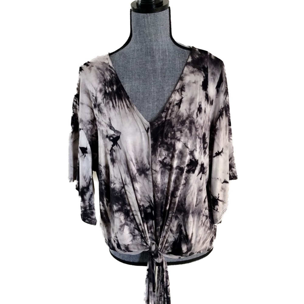 Elegant Black Tie-Dye V-Neck Blouse